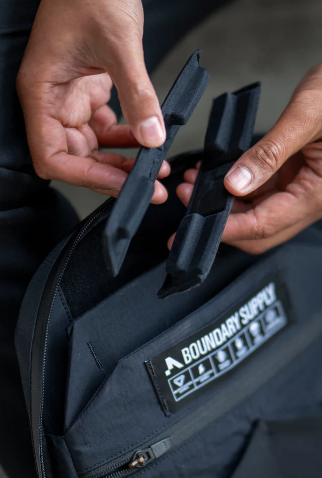 マグネットでPCが滑り落ちるのを阻止